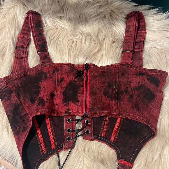 Darker Wavs red corset - Picture 2 of 3